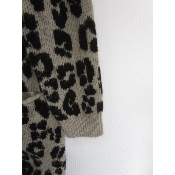 LOGO Lori Goldstein Sweater Small Cardigan Button Up Leopard Print - Picture 3 of 10